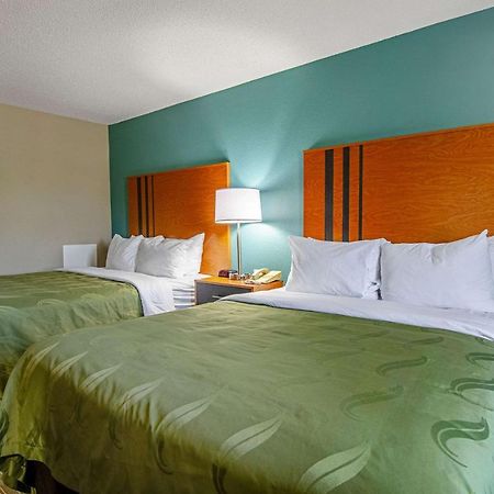 Quality Inn & Suites I-81 Exit 7 Бристоль Экстерьер фото