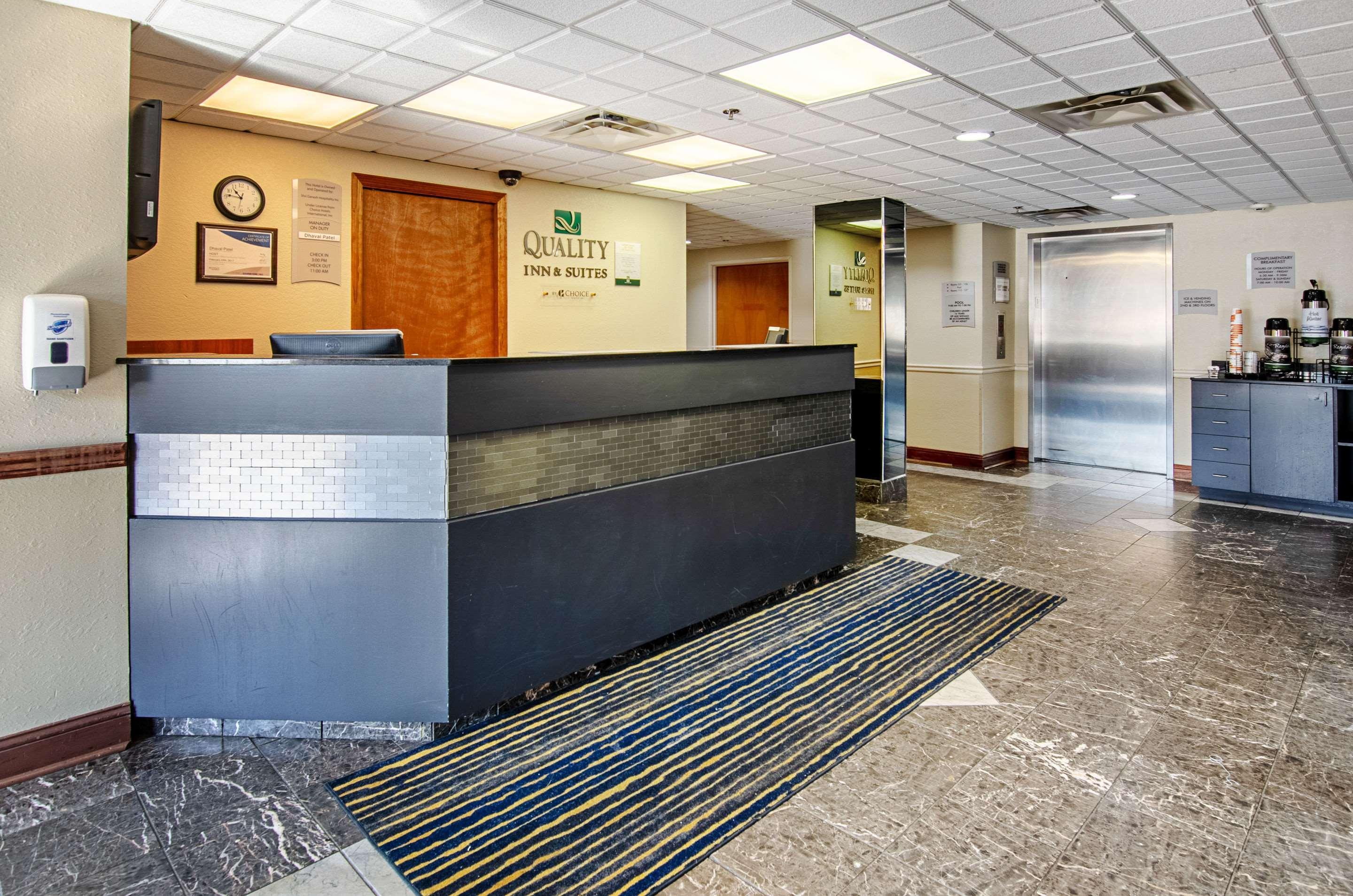Quality Inn & Suites I-81 Exit 7 Бристоль Экстерьер фото