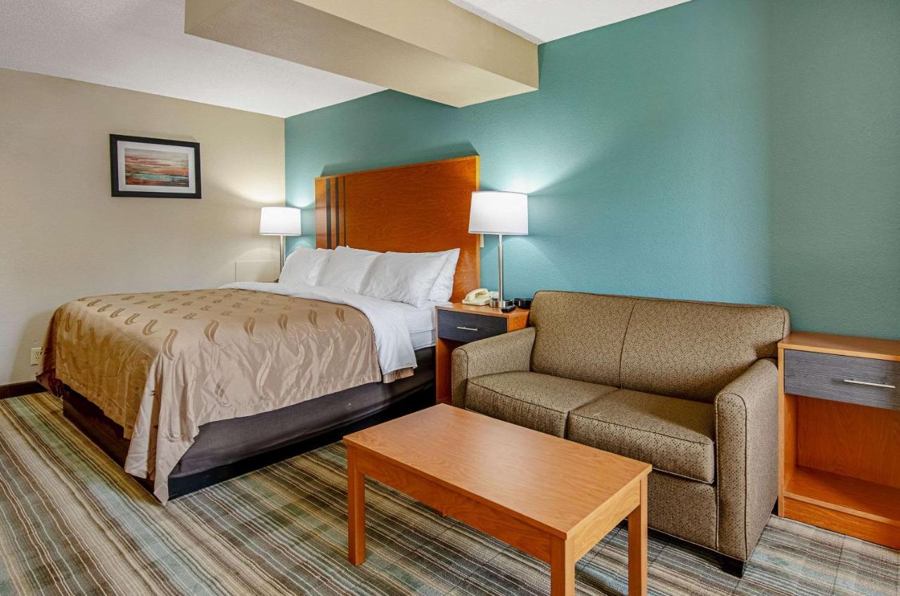 Quality Inn & Suites I-81 Exit 7 Бристоль Экстерьер фото