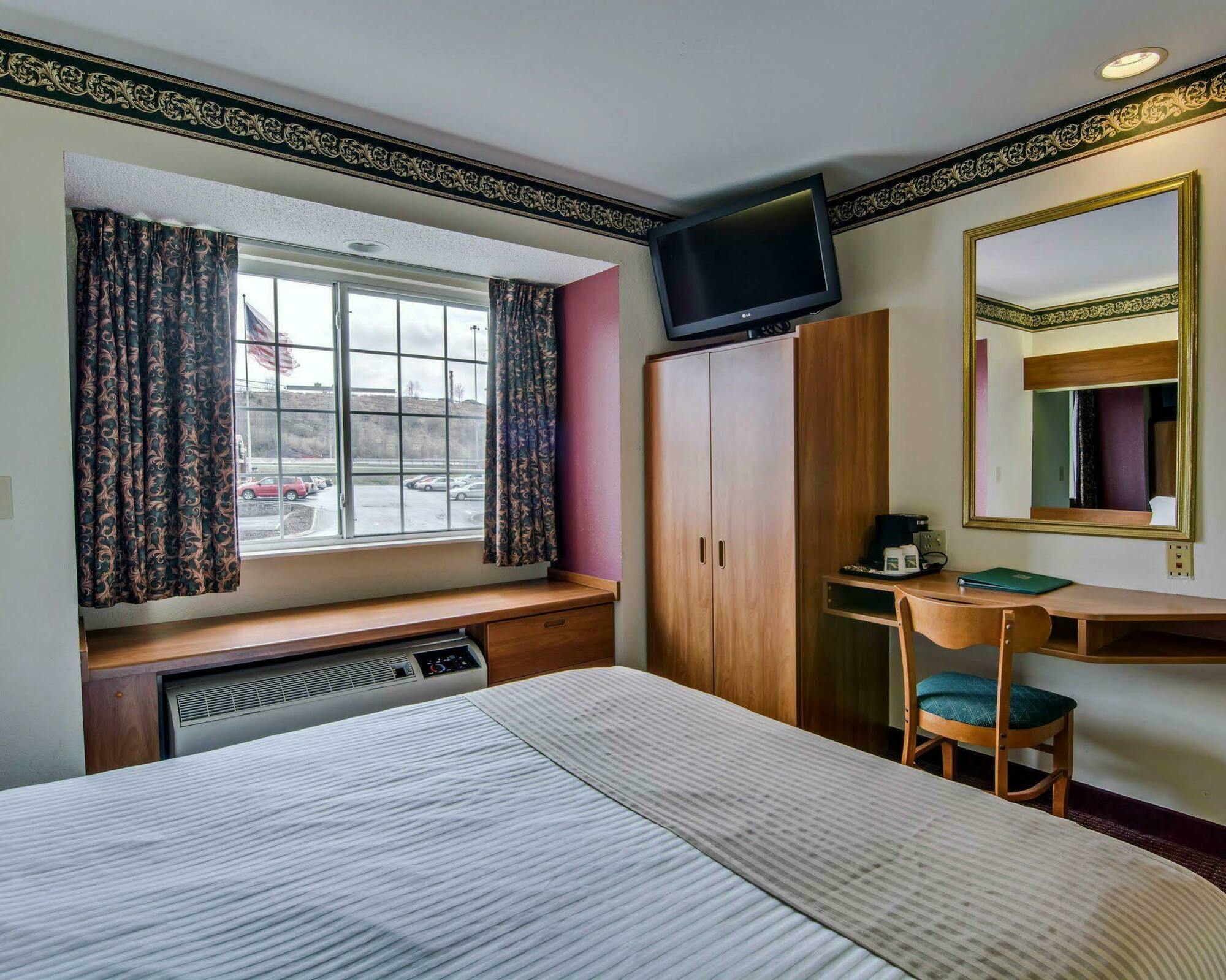 Quality Inn & Suites I-81 Exit 7 Бристоль Экстерьер фото