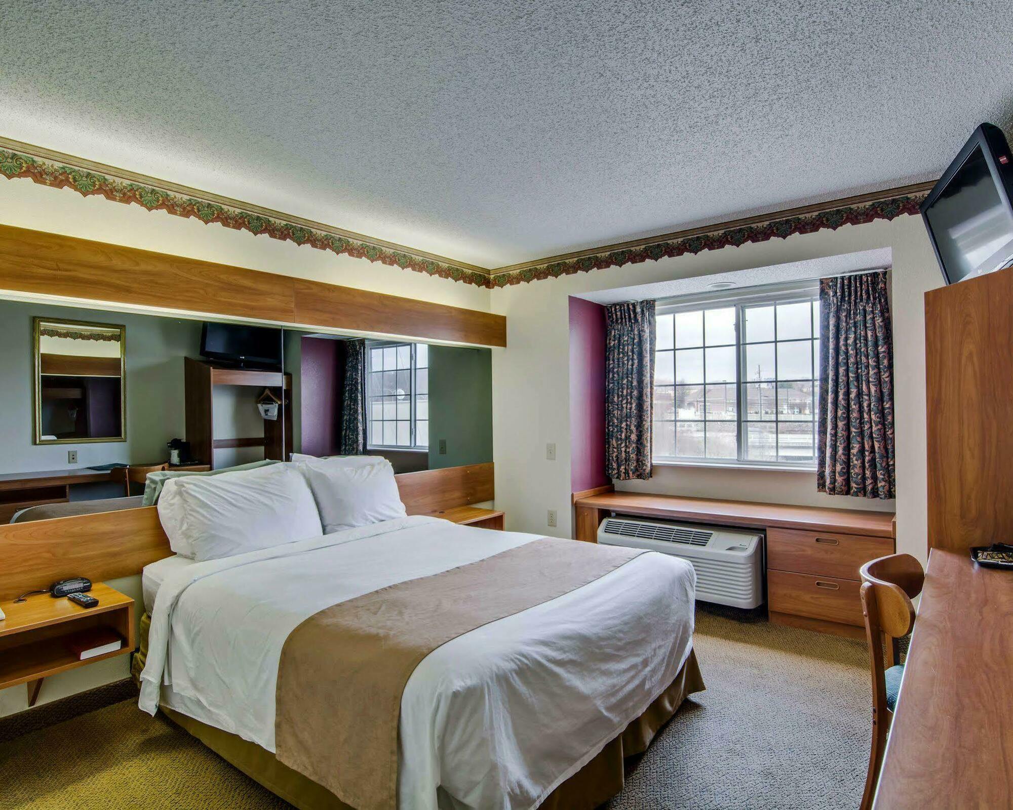 Quality Inn & Suites I-81 Exit 7 Бристоль Экстерьер фото