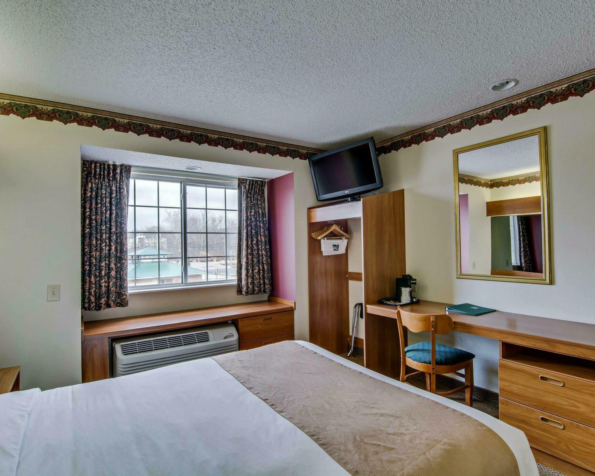 Quality Inn & Suites I-81 Exit 7 Бристоль Экстерьер фото